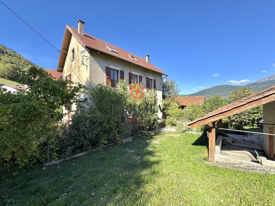 House in Saint-Martin-d'Uriage, Auvergne-Rhône-Alpes, France 2 - 18912527