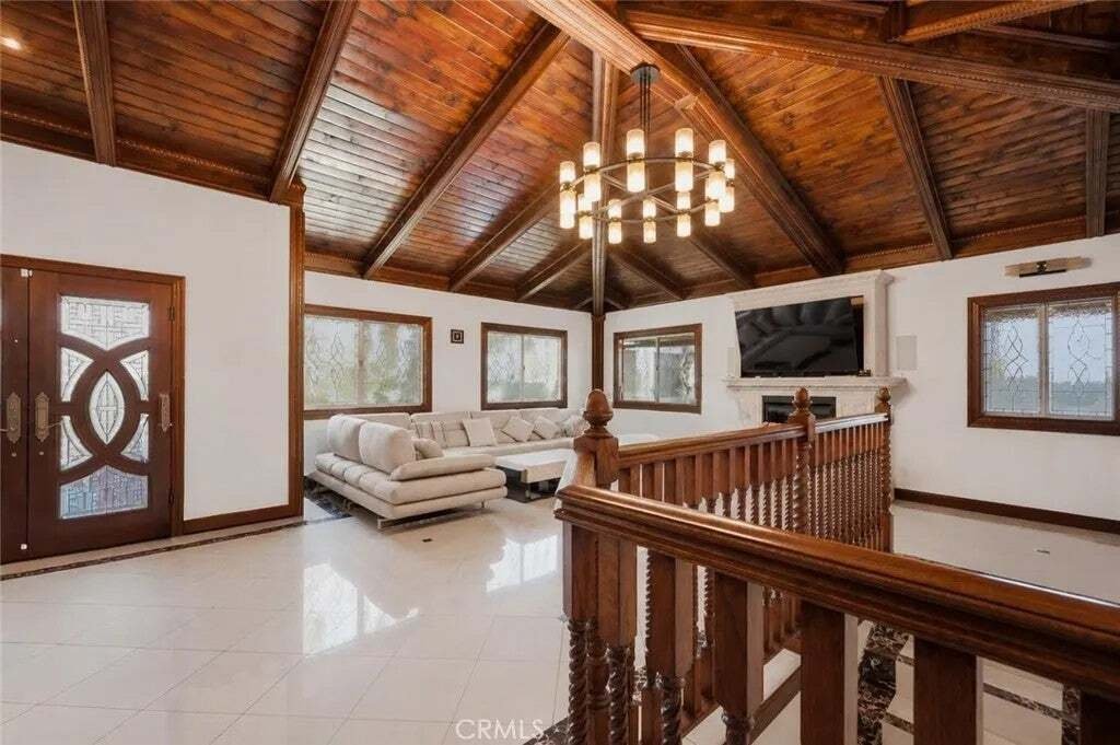 House in Glendale, California, United States 5 - 18638280