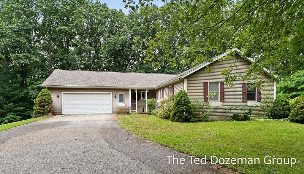 House in West Olive, Michigan, United States 1 - 18906549