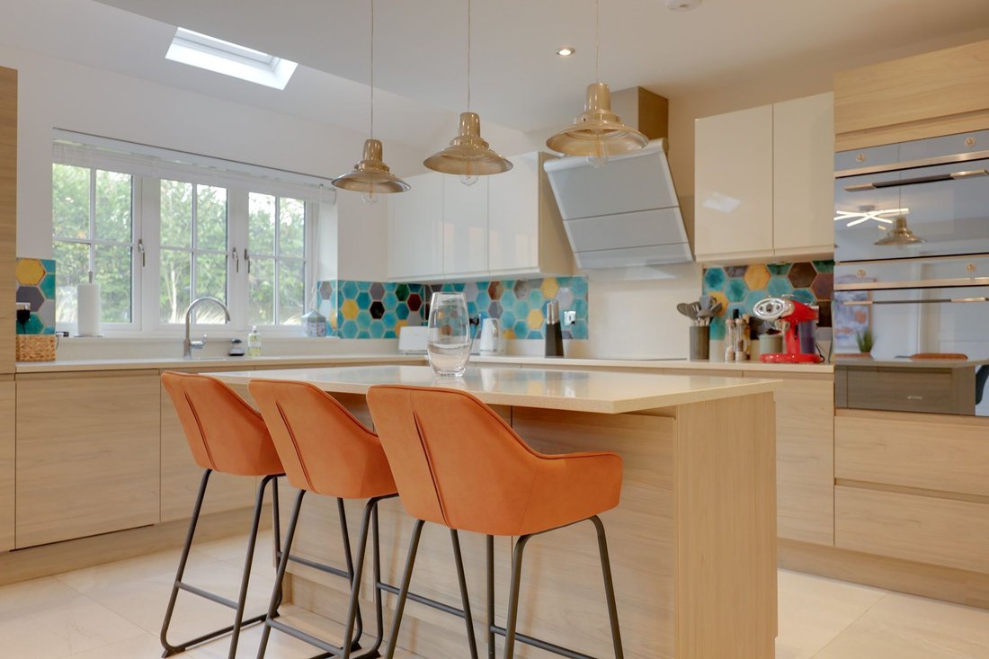 House in Burgess Hill, England 3 - 18907360