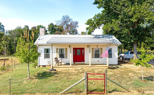 House in Belfast, Tennessee, United States 1
