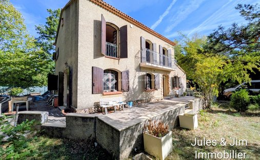 House in Saint-Zacharie, Provence-Alpes-Côte d'Azur, France 1