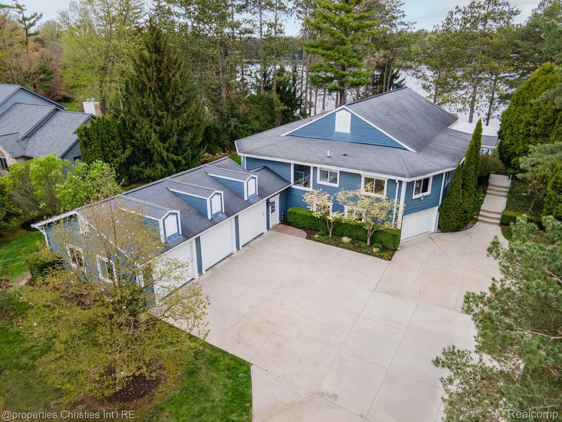 House in Orion charter Township, Michigan, United States 5 - 18860134