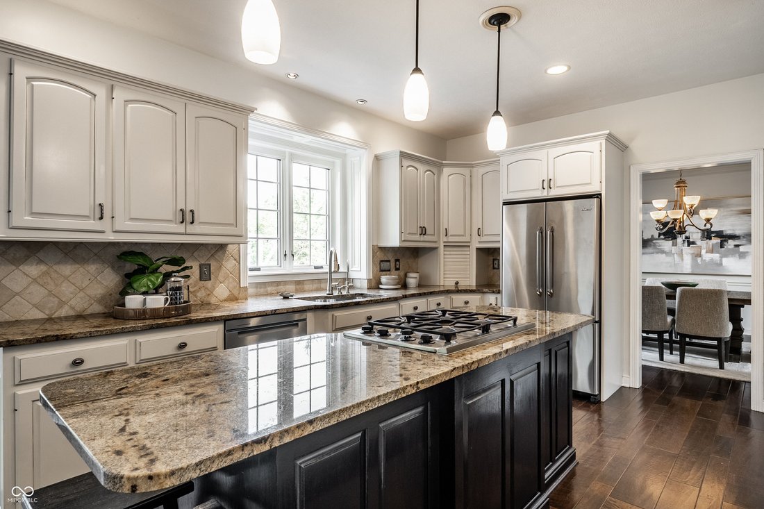 House in Carmel, Indiana, United States 5 - 18918296
