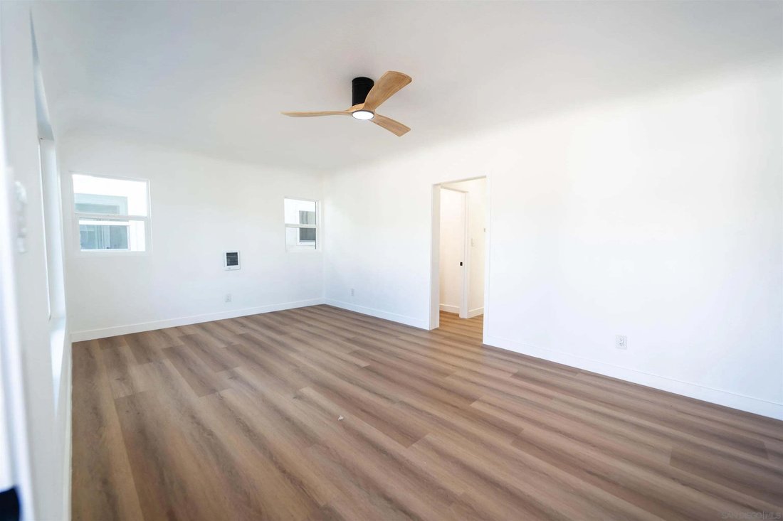 San Diego, California, United States 4 - 18910155
