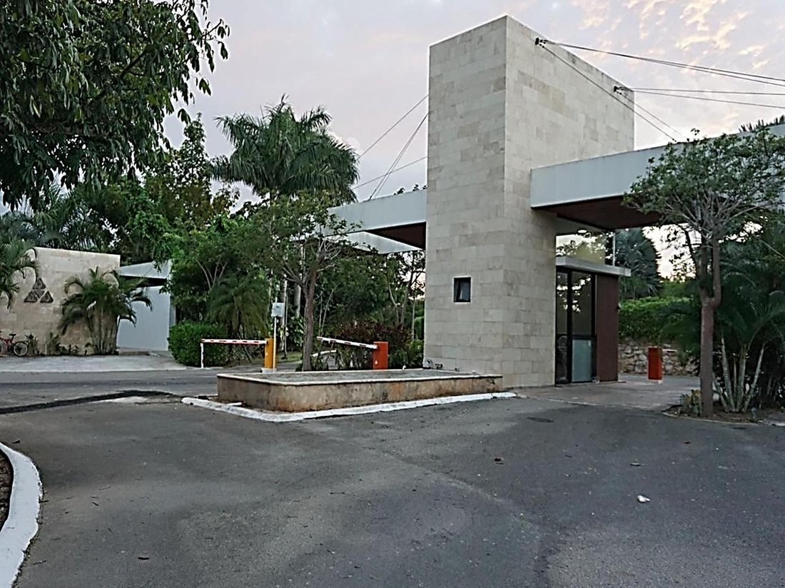 Casa en Yucatán Country Club, Yucatán, México 3 - 18920672