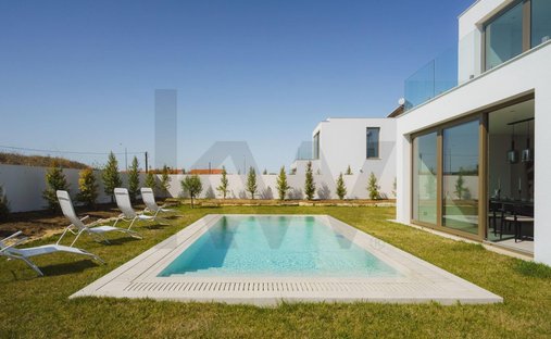 Townhouse in São João das Lampas, Lisbon, Portugal 1
