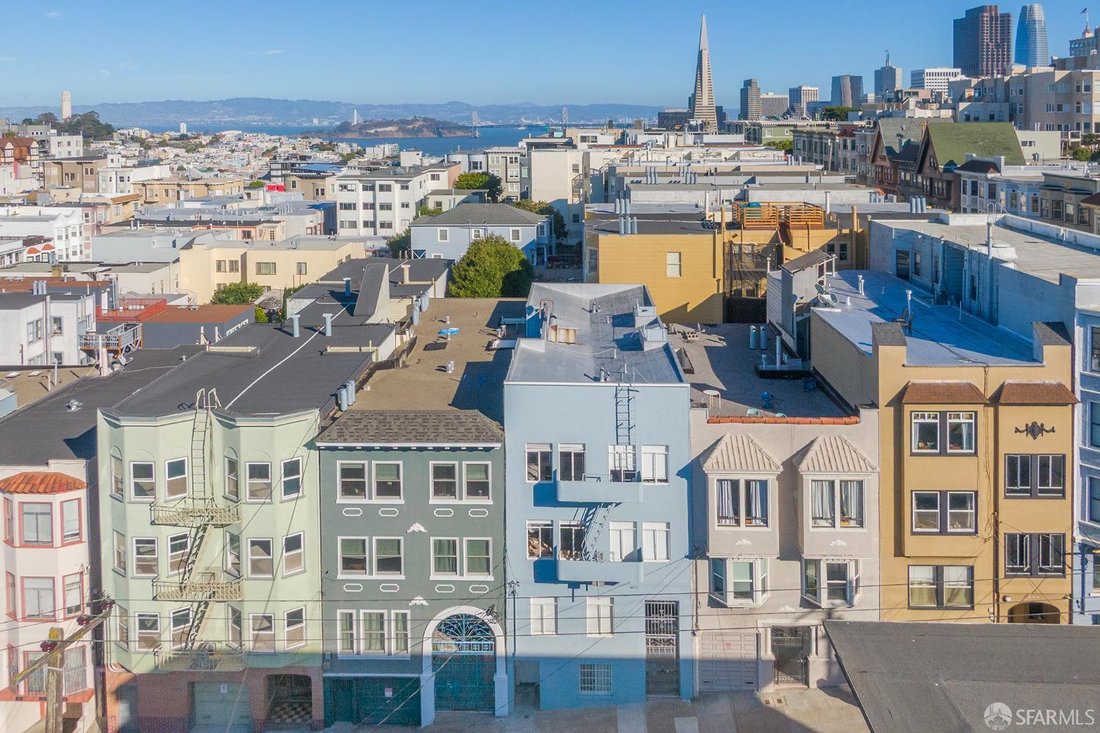 San Francisco, California, United States 3 - 18910843