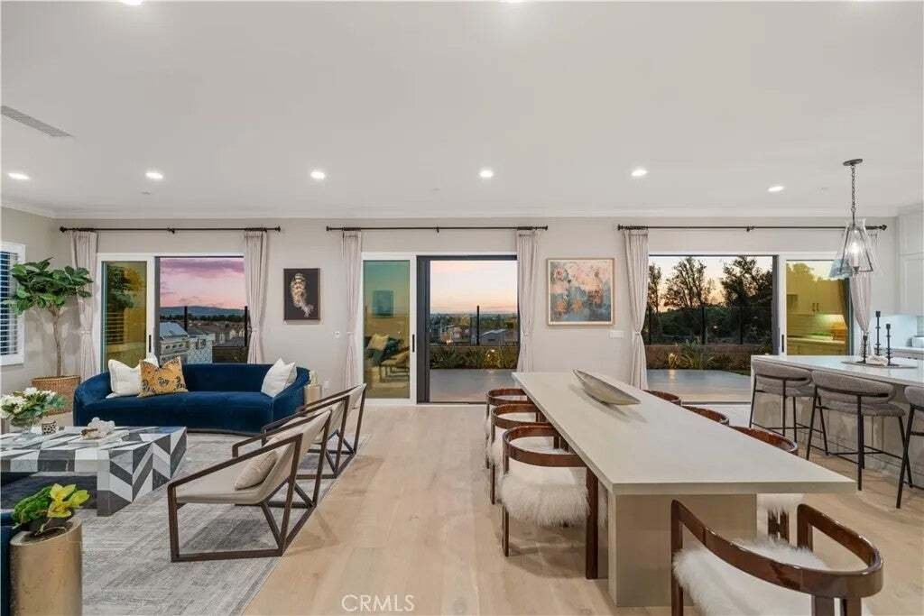 House in Irvine, California, United States 4 - 18072143