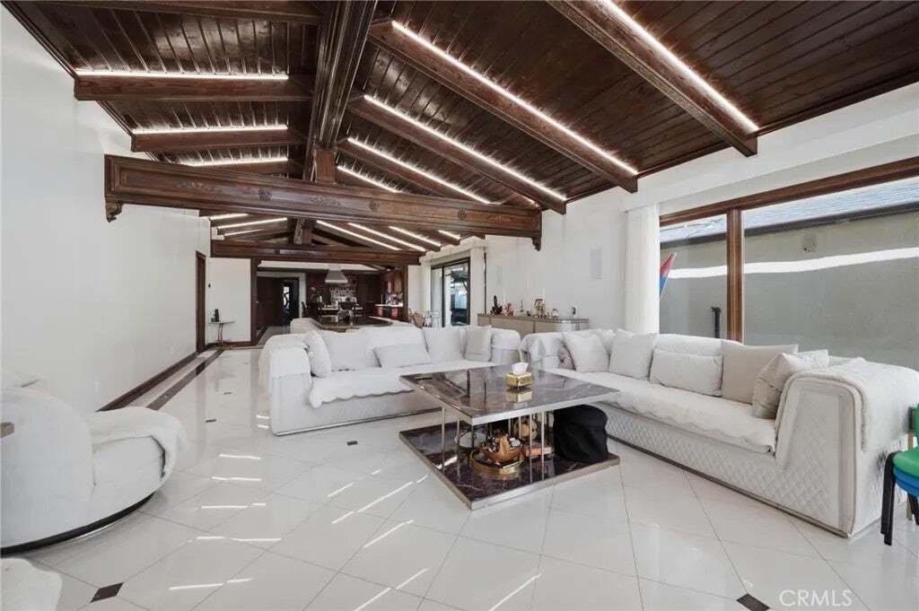 House in Glendale, California, United States 3 - 18638280