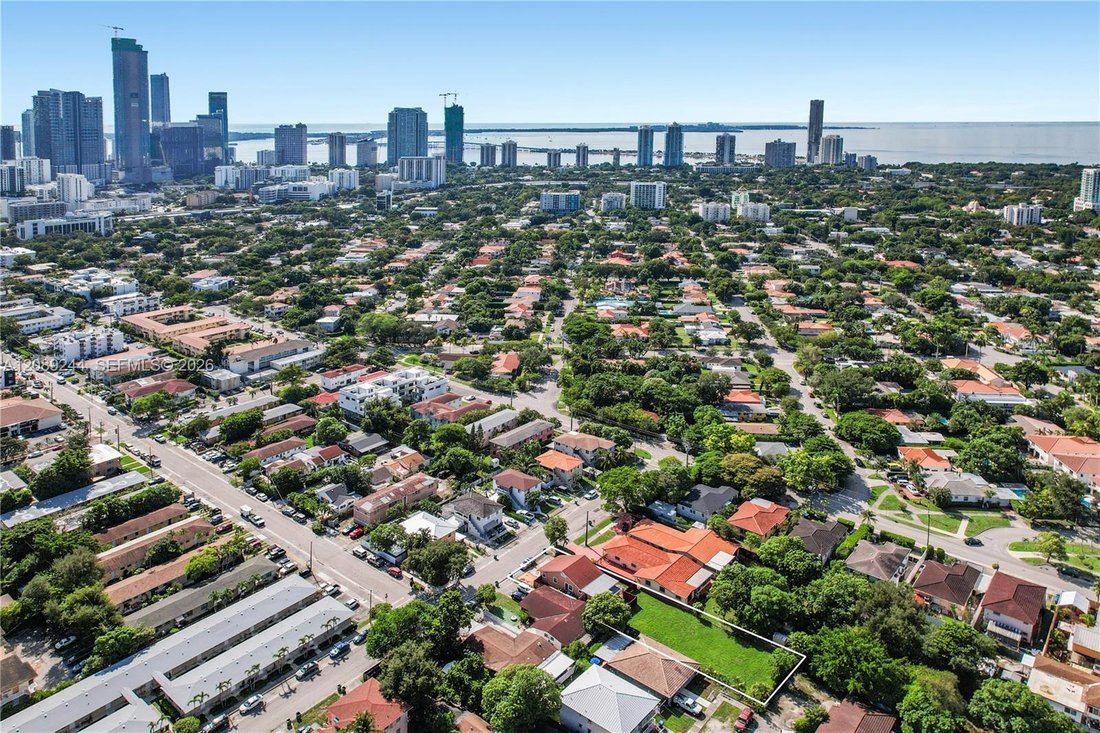 Casa en Miami, Florida, Estados Unidos 2 - 18906768