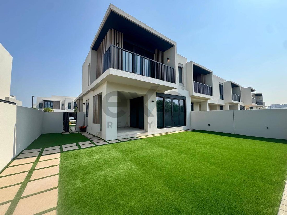 Townhouse in Jebel Ali Village, Dubai, United Arab Emirates 2 - 18679043