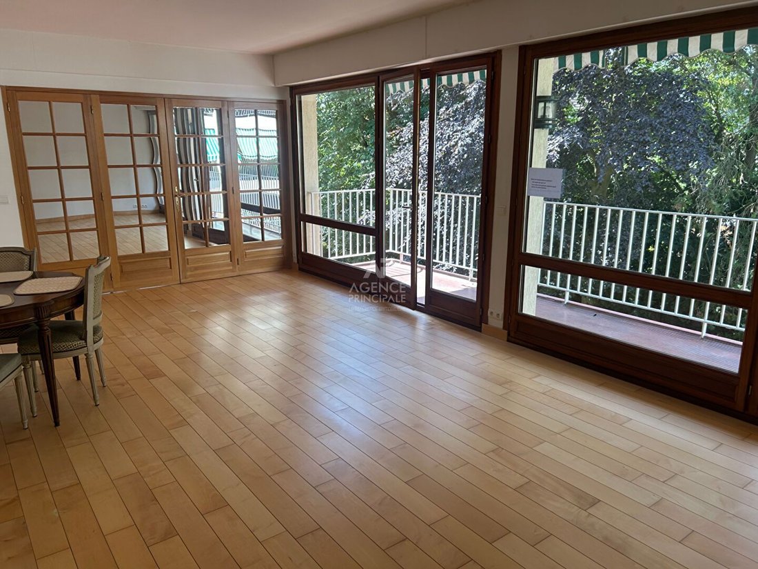 Apartment in Napoleon, Maisons-Laffitte, France 1 - 18916195