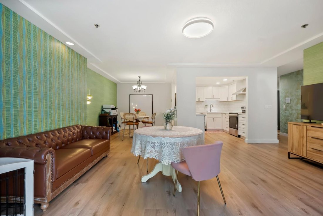 Condo in Palo Alto, California, United States 5 - 18909439