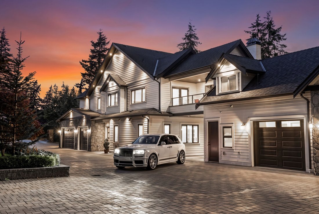 Estate in Surrey, British Columbia, Canada 1 - 18914211