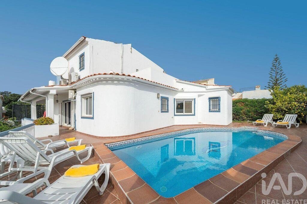 Townhouse in Lagoa e Carvoeiro, Algarve, Portugal 1 - 16157281