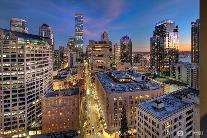 Condo in Seattle, Washington, United States 1 - 18918556