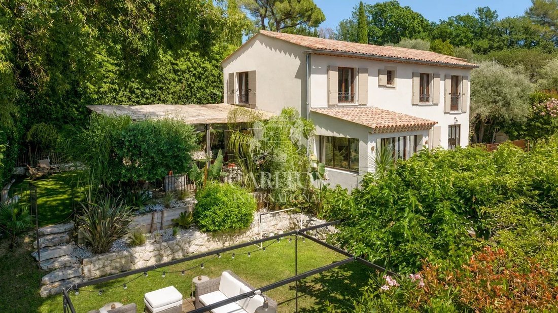 Villa in Saint-Paul-de-Vence, Provence-Alpes-Côte d'Azur, France 4 - 18907073