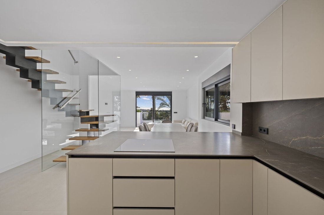 Penthouse in Estepona, Andalusia, Spain 5 - 18906993