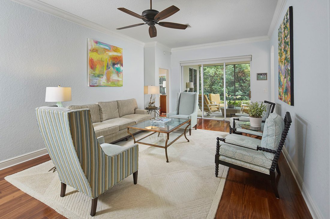 Naples, Florida, United States 3 - 18912268