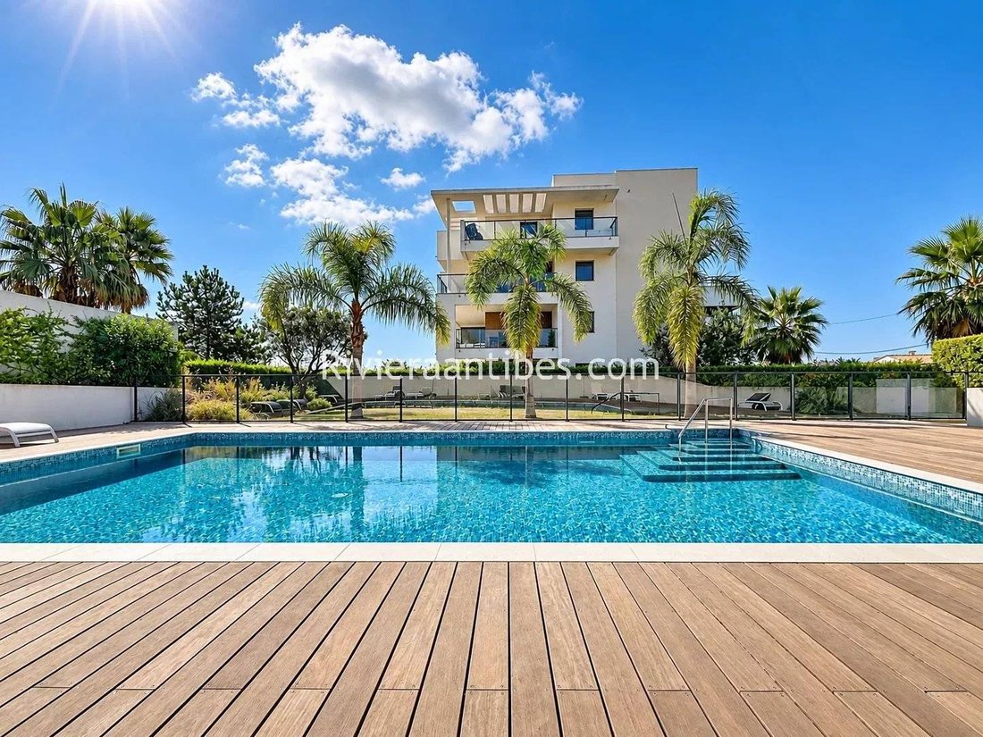 Wohnung in Les Cougoulins-Rastines, Antibes, Frankreich 1 - 18911316