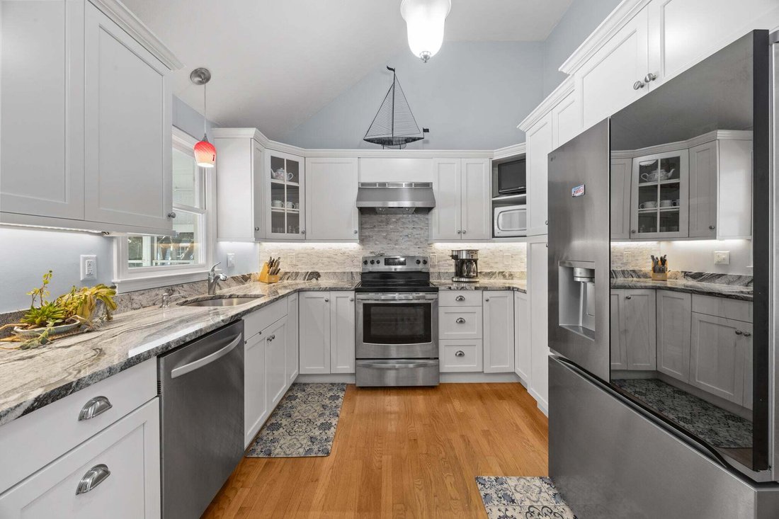 House in Harwich, Massachusetts, United States 3 - 18836406