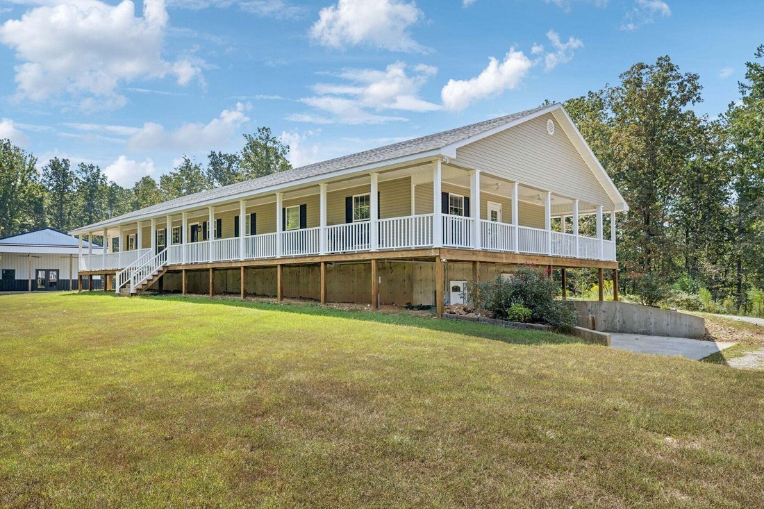 House in Hohenwald, Tennessee, United States 1 - 18909296