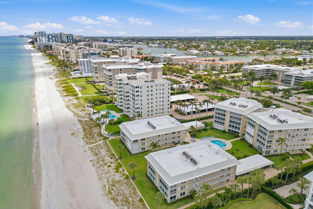 Condo in Naples, Florida, United States 2 - 18912259
