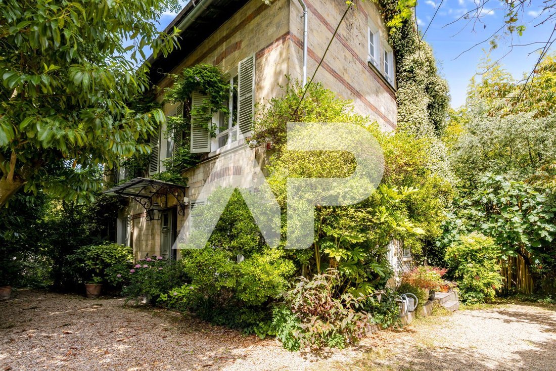 Maison à Beau Site-Pommerets-Binelles, Sèvres, France 1 - 18917604