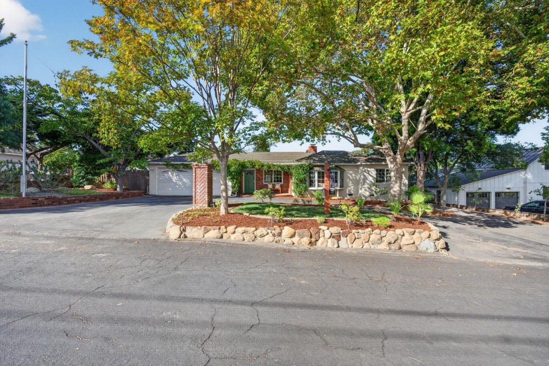 House in Los Gatos, California, United States 2 - 18914190