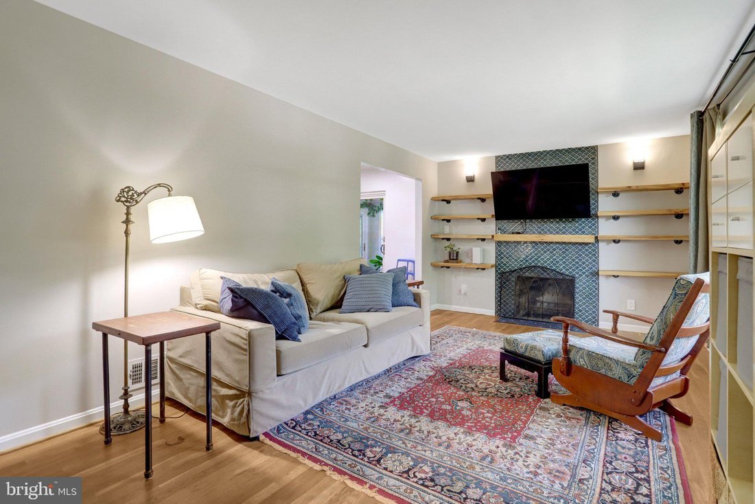 House in North Springfield, Virginia, United States 2 - 18905305