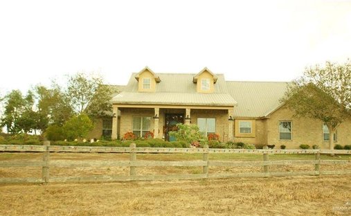 House in Elsa, Texas, United States 1