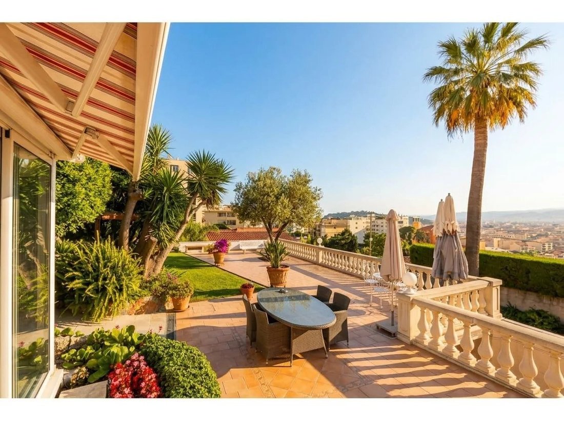 Villa in Nizza, Provence-Alpes-Côte d'Azur, Frankreich 1 - 18907749