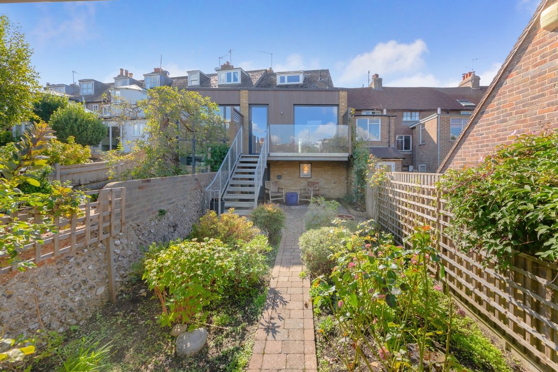 House in Lewes, England 3 - 18681321