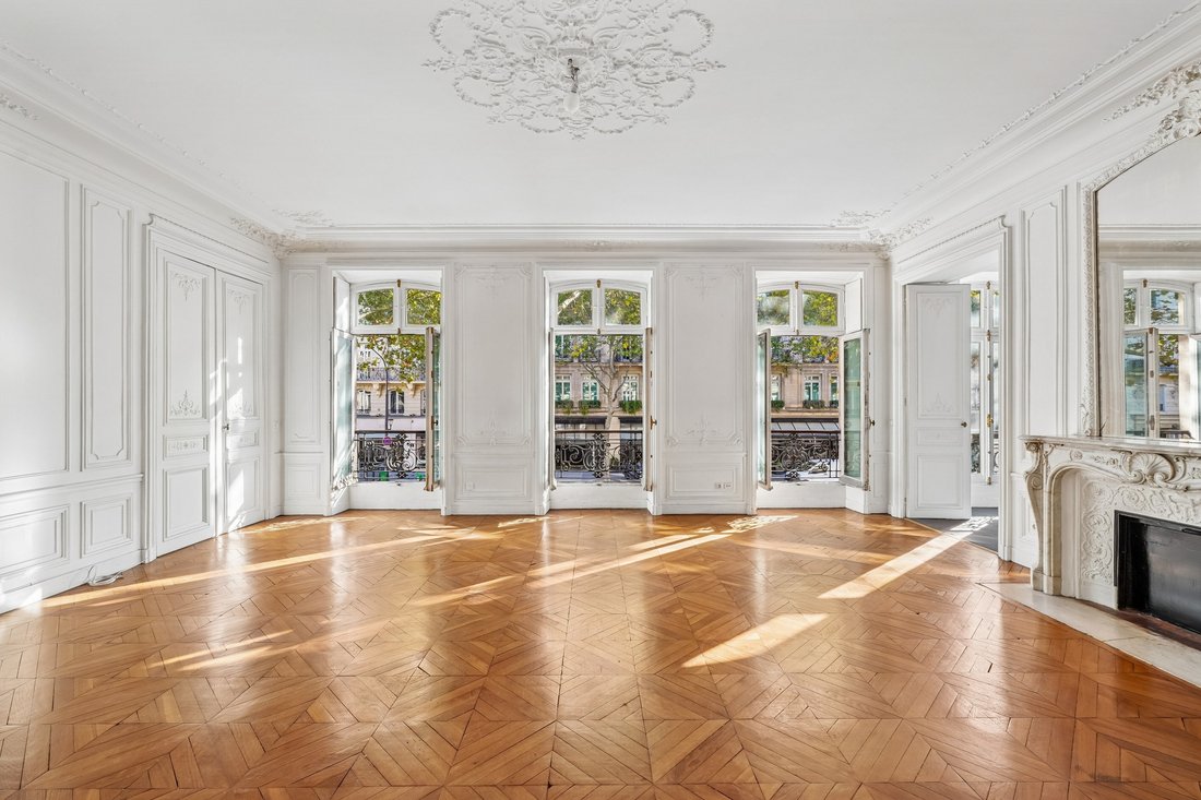 Apartment in Hoche-Friedland, Paris 8e Arrondissement, Paris 2 - 18912785
