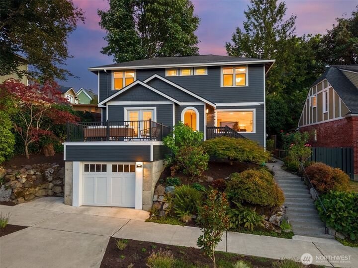 House in Seattle, Washington, United States 1 - 18918635