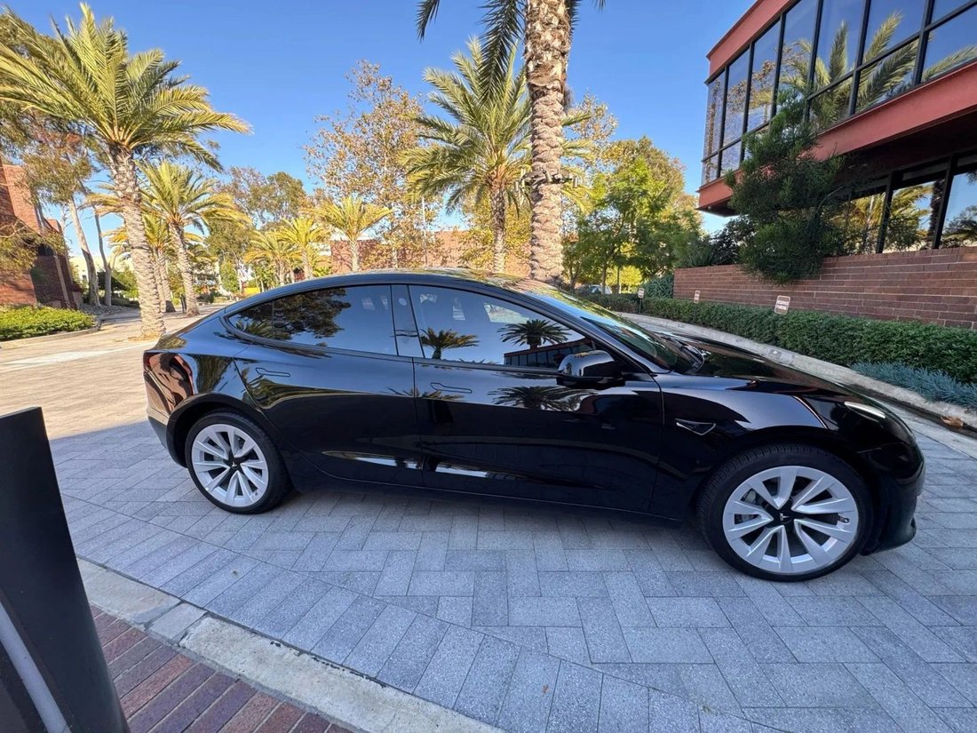 Sedan in Riverside, CA, United States 4 - 18913857