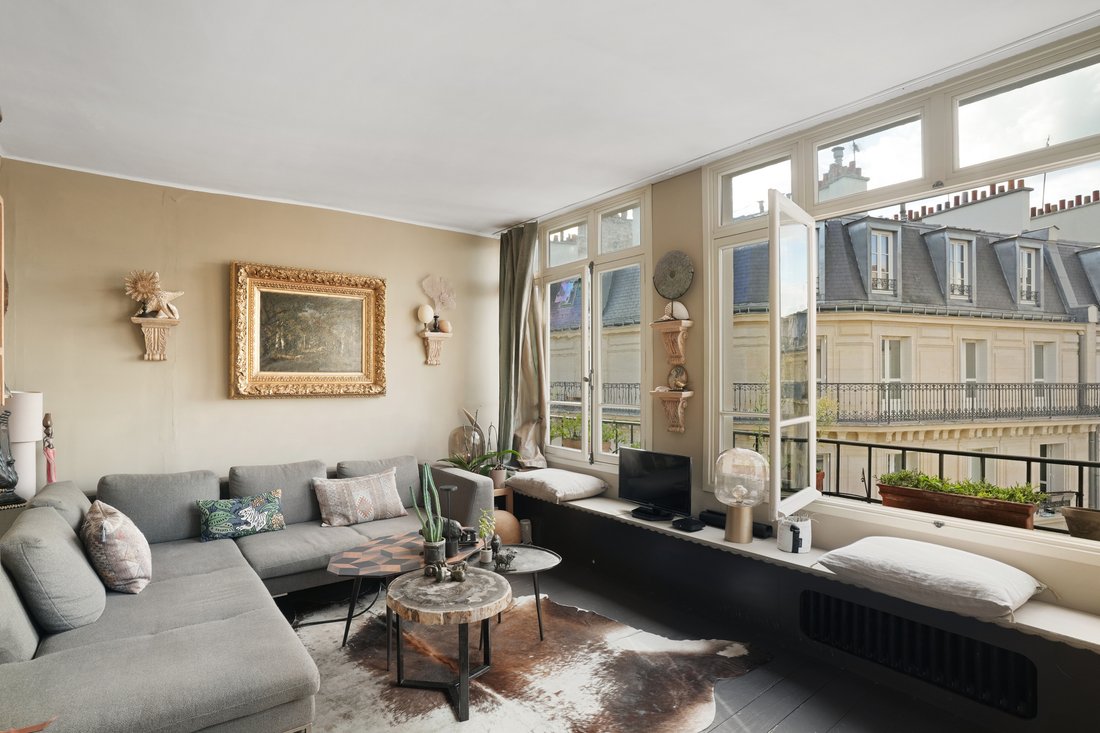 Apartment in Gros Caillou, Paris 7e Arrondissement, Paris 2 - 18908022