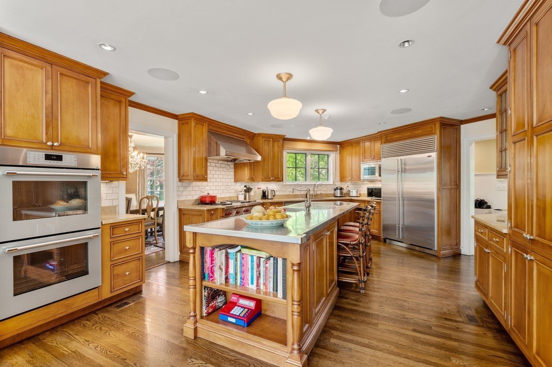 House in Brookline, Massachusetts, United States 3 - 18916678