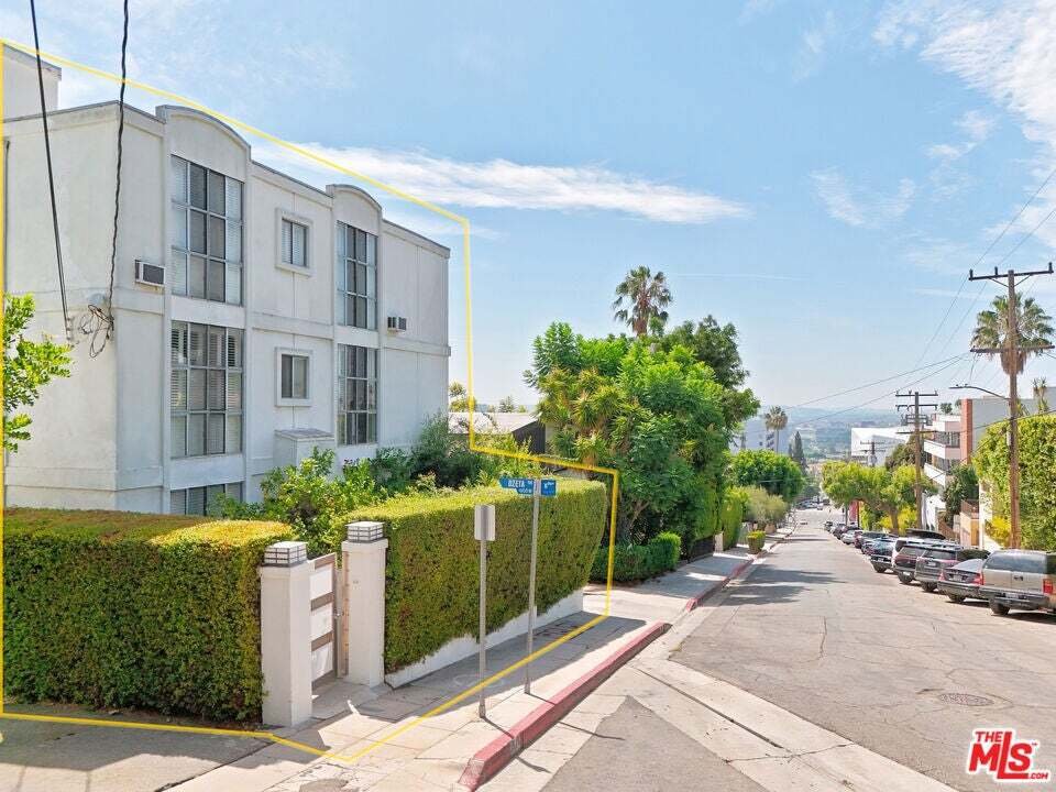 Los Angeles, California, United States 3 - 18908861