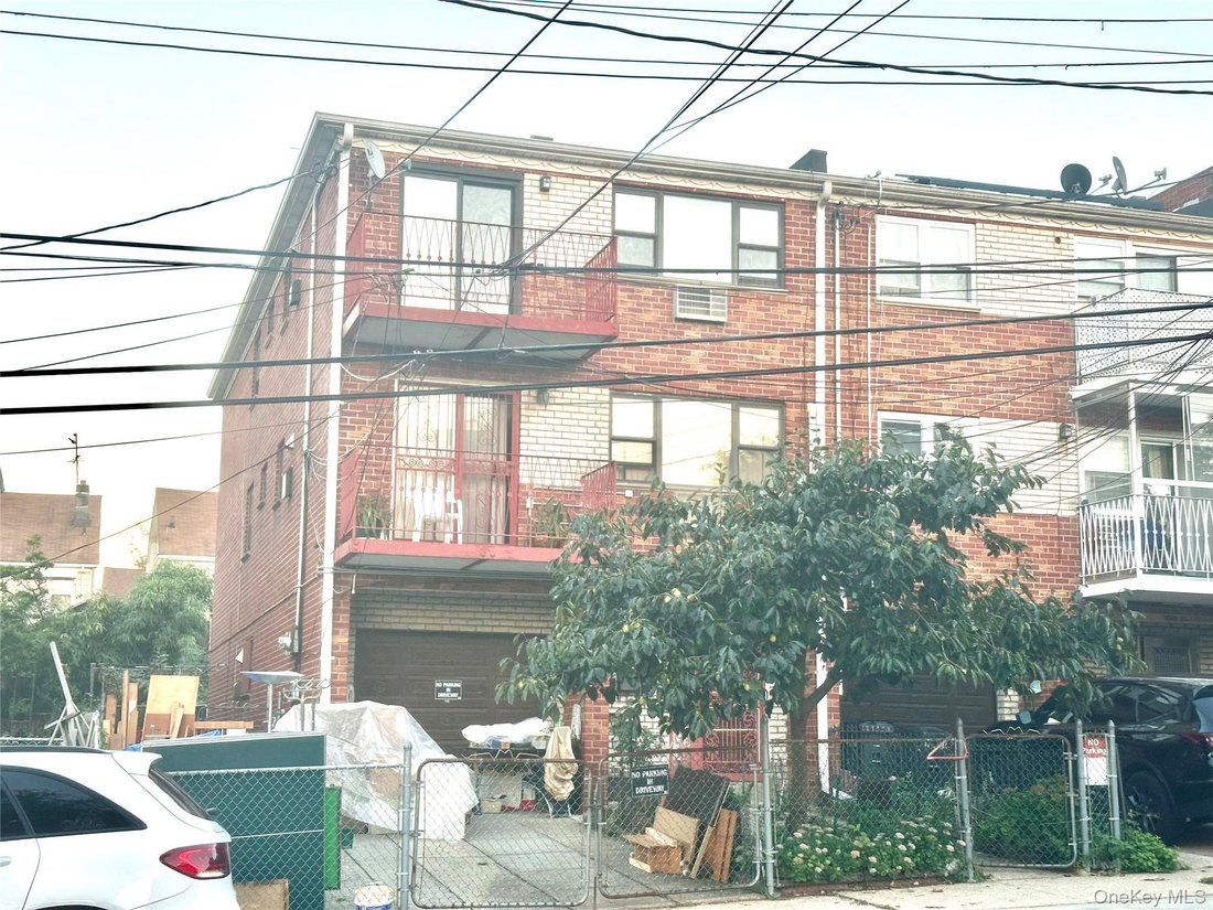 House in New York, New York, United States 1 - 18905787