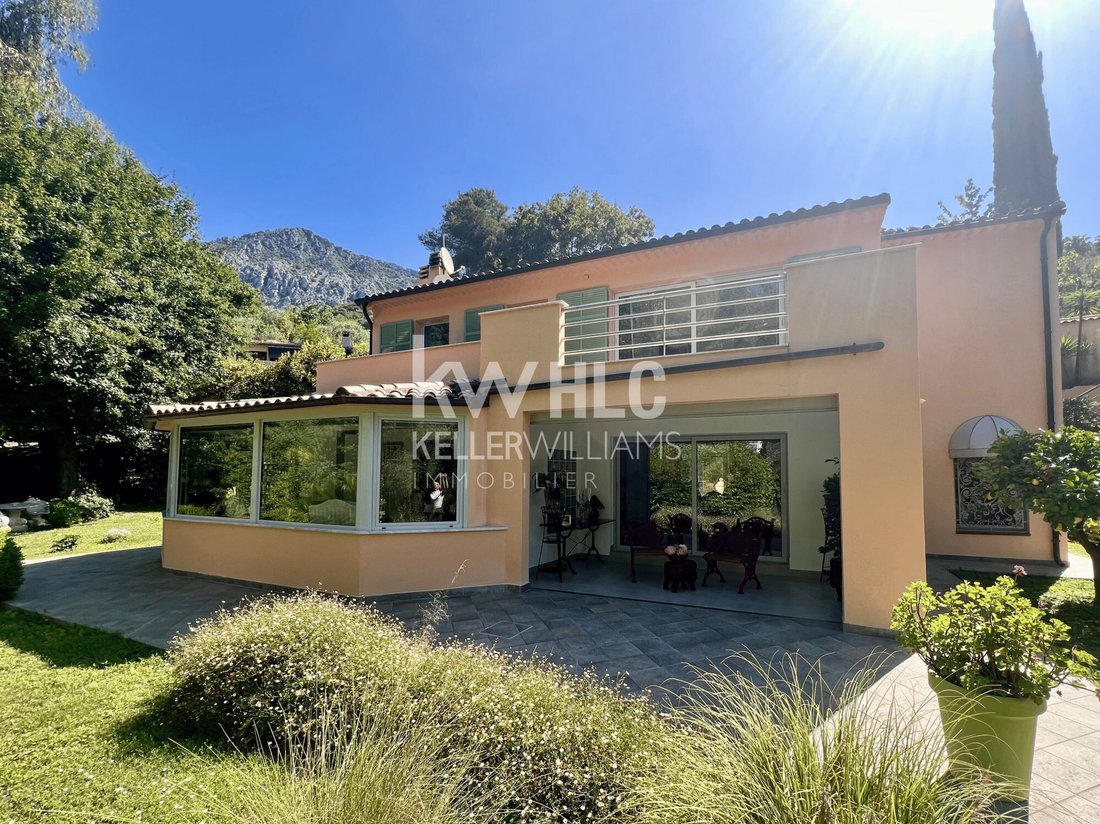 Villa in Castellar, Provence-Alpes-Côte d'Azur, France 1 - 18386427