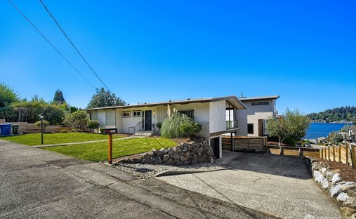House in Newcastle, Washington, United States 1