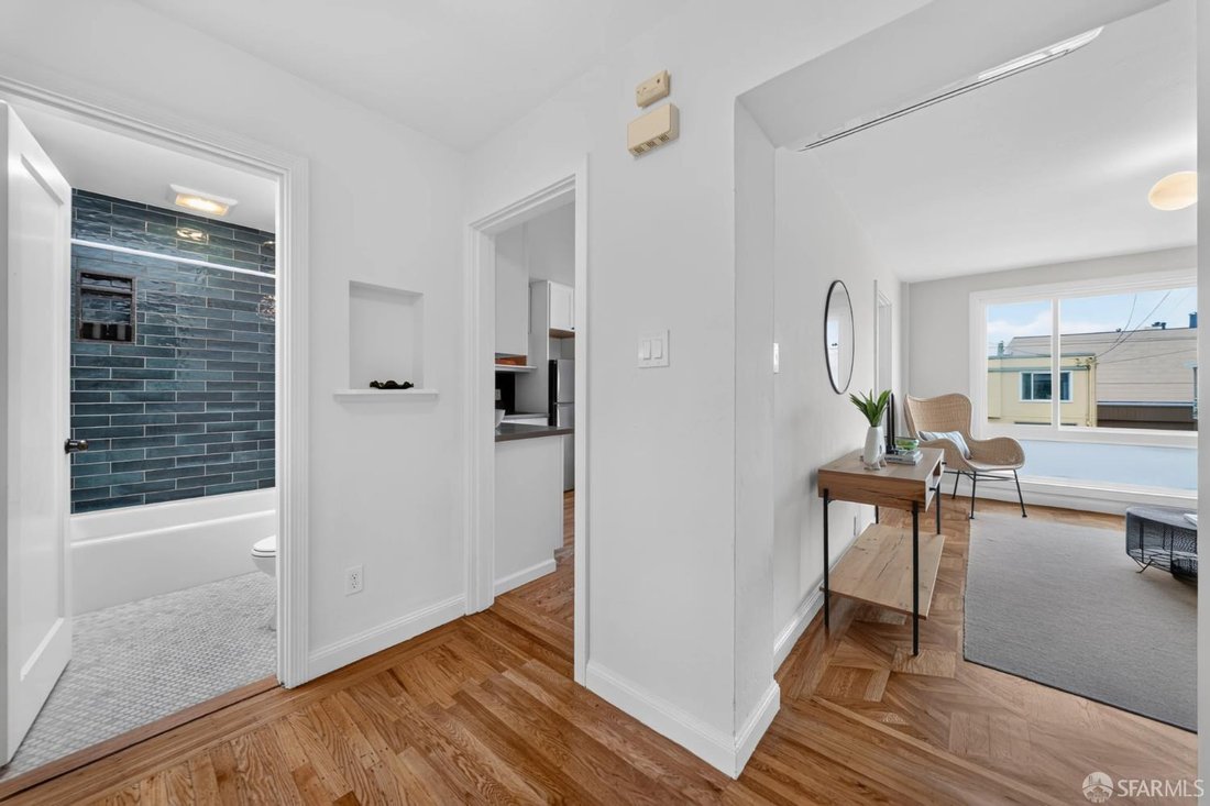 House in San Francisco, California, United States 5 - 18906014