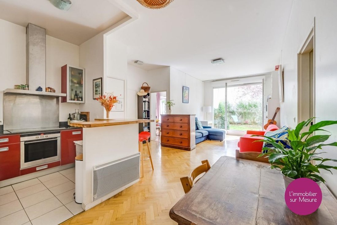 Apartment in Bas Belleville, Paris 19e Arrondissement, Paris 3 - 18911089