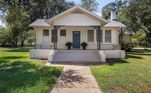 House in La Grange, Texas, United States 1