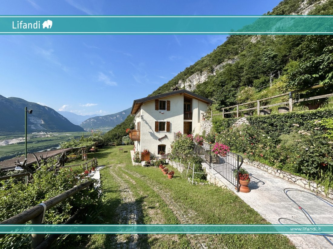 Villa in Ala, Trentino – Alto Adige/Südtirol, Italy 1 - 14440897
