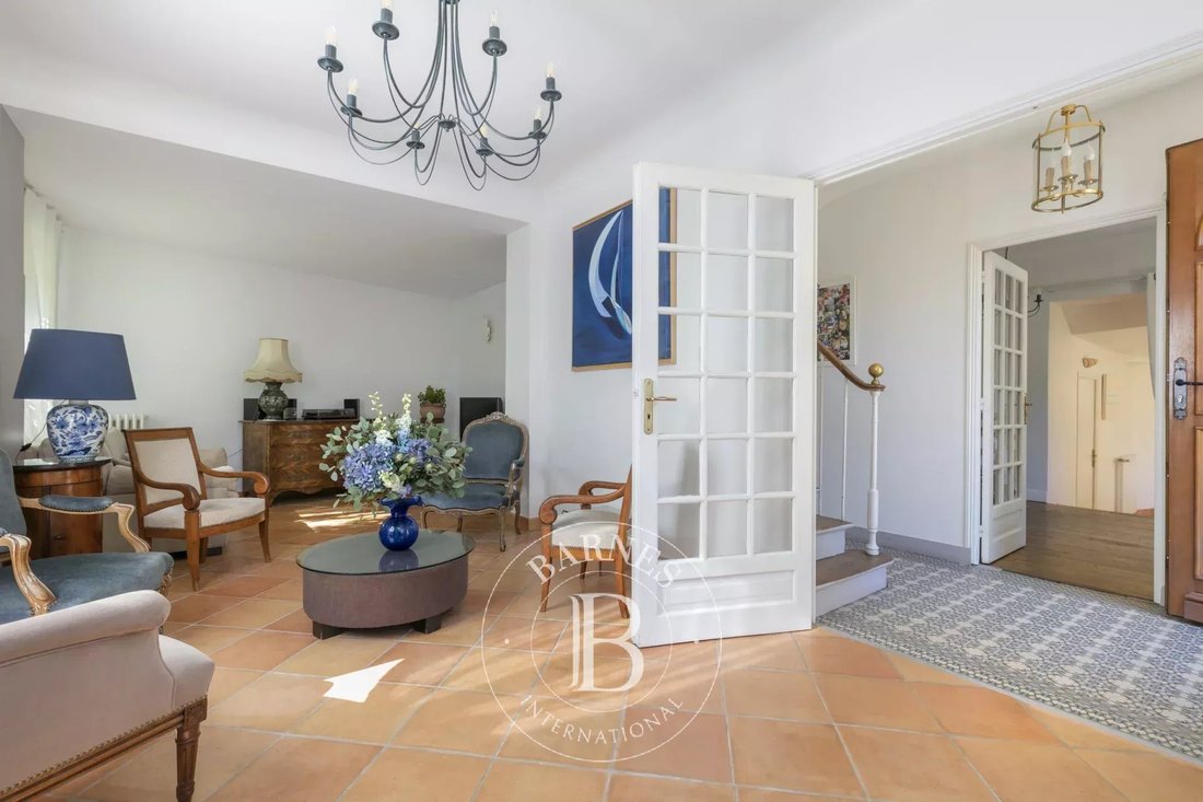 House in La Garenne-Colombes, Ile-de-France, France 3 - 18910376