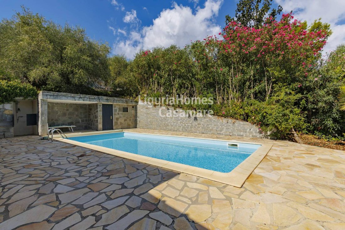 Villa in Diano Marina, Liguria, Italy 3 - 11297126