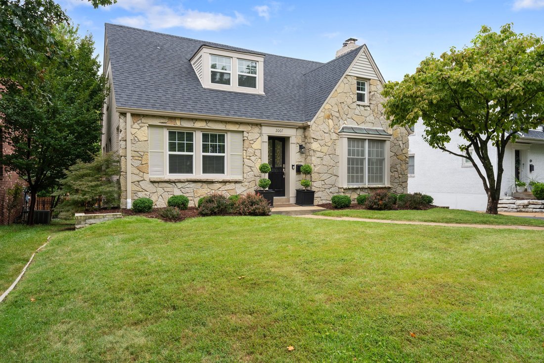 House in Brentwood, Missouri, United States 1 - 18905321